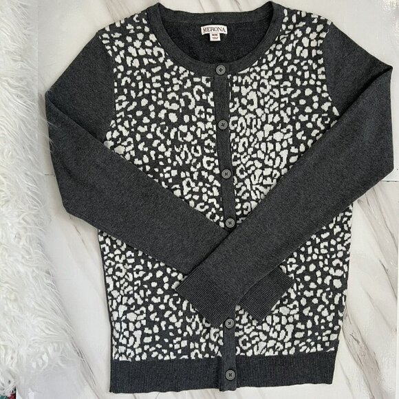 Cardigan Sweater MEDIUM Button - Picture 5 of 15